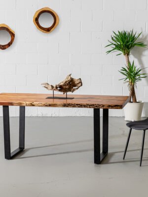 Akazienholz Naturholz Live Edge Tisch mit schwarzen U-förmigen Beinen/Naturfarbe